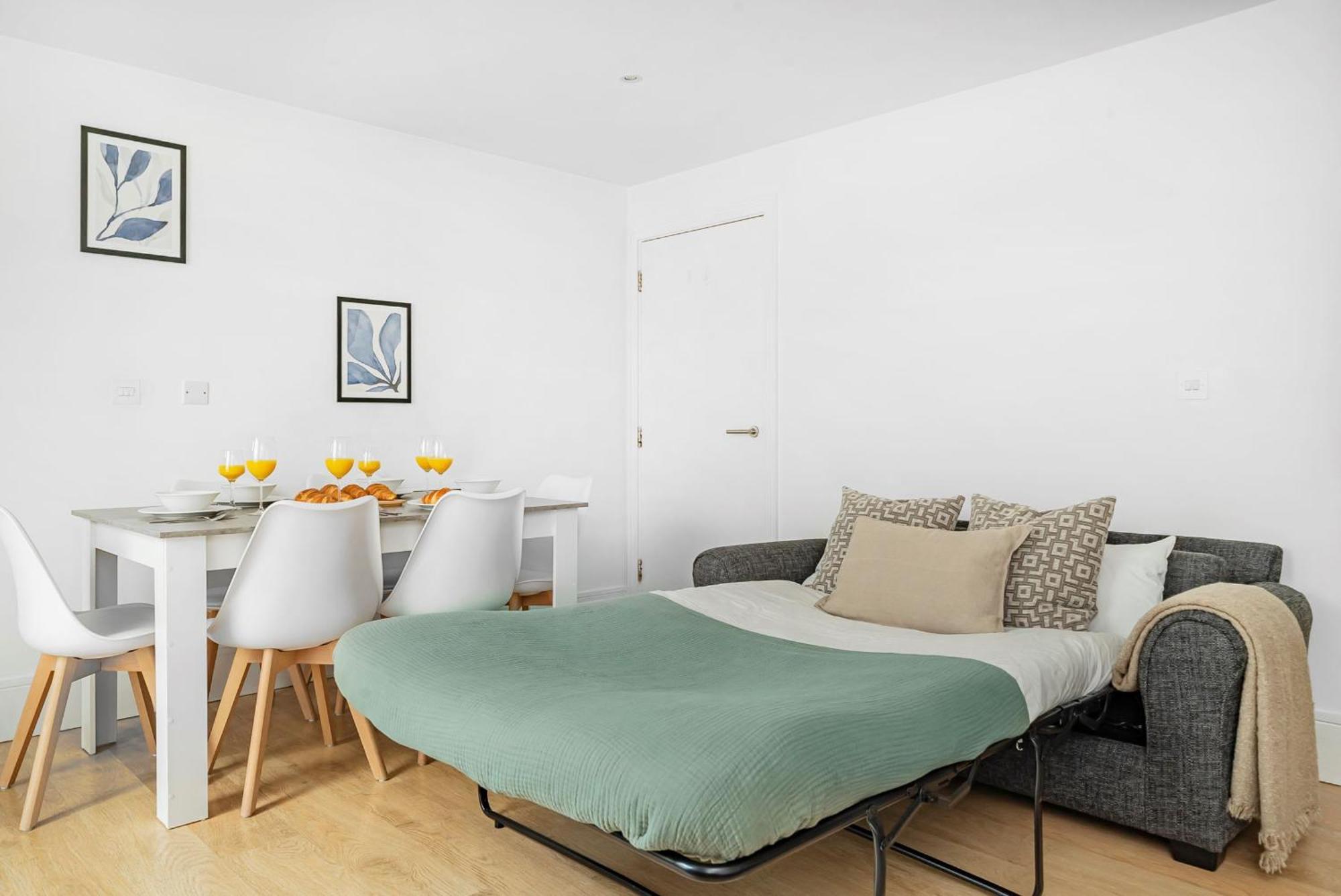 King'S Cross - 2Br With Terrace - Cityapartmentstay Londra Esterno foto